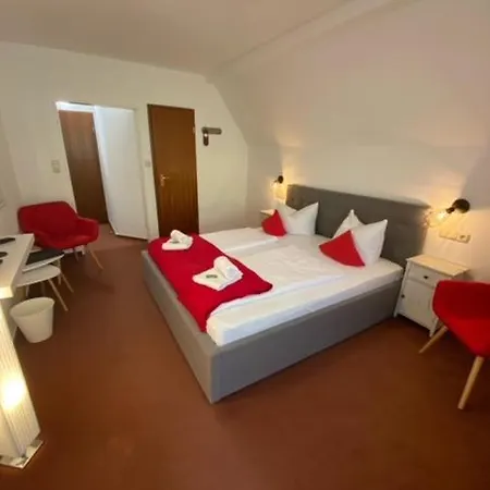 Rathaus Hotel 3*