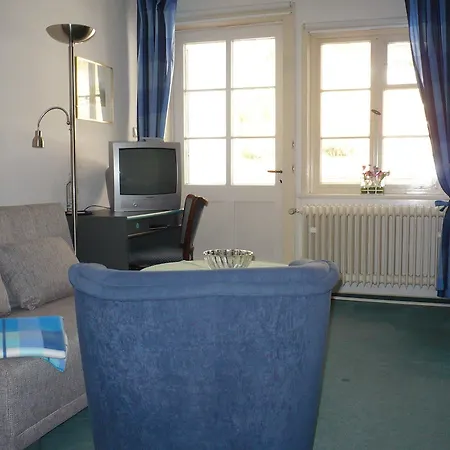 Rathaus 3*